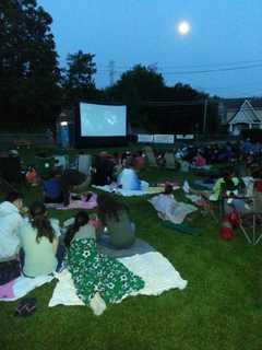 Northern Valley Coalition Organizes Outdoor Movie Night In Demarest