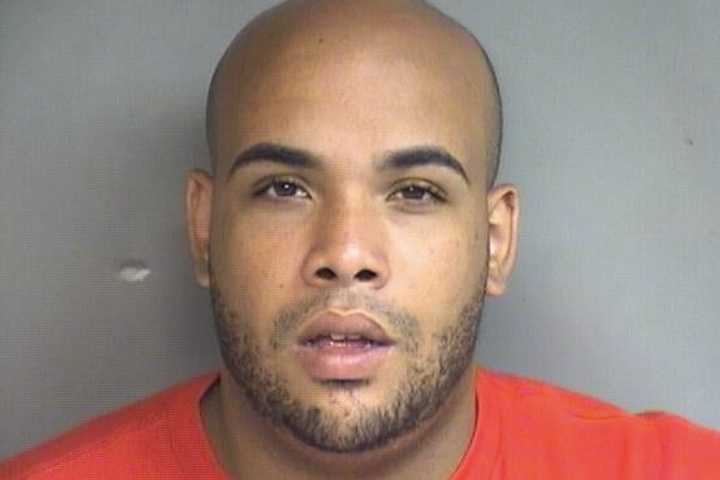 Stamford Cops: Waterbury Man Used Counterfeit $100s To Buy Car