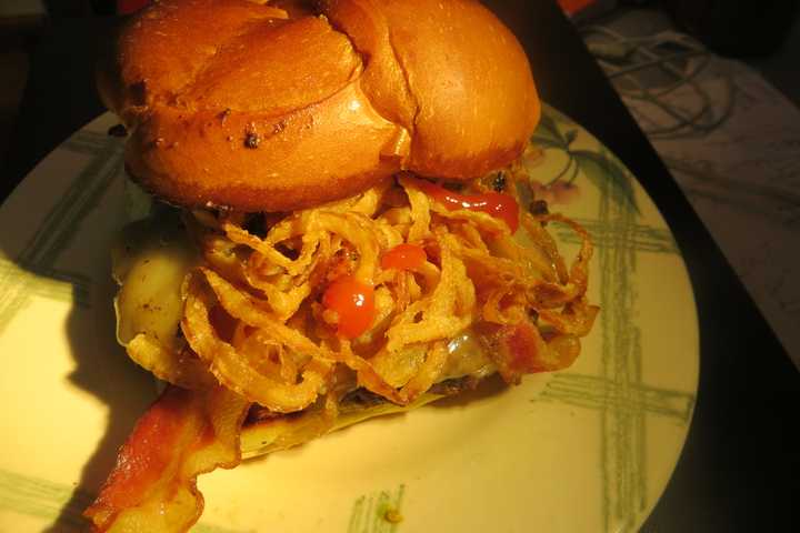 Rye Brook's Westchester Burger Co. Is Finalist In DVlicious Contest