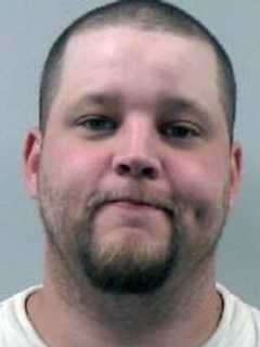 Putnam Sheriff Searches For Man Wanted On Weapons Possession Charge