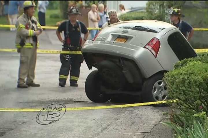 Minivan Swallowed By Sinkhole In Hastings