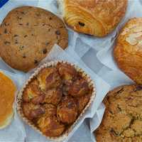 <p>Rolls, bread, cookies and other baked goods are available from Wave Hill Breads.</p>