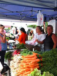 Putnam's Farmers Markets Abound With Fresh Local Foods