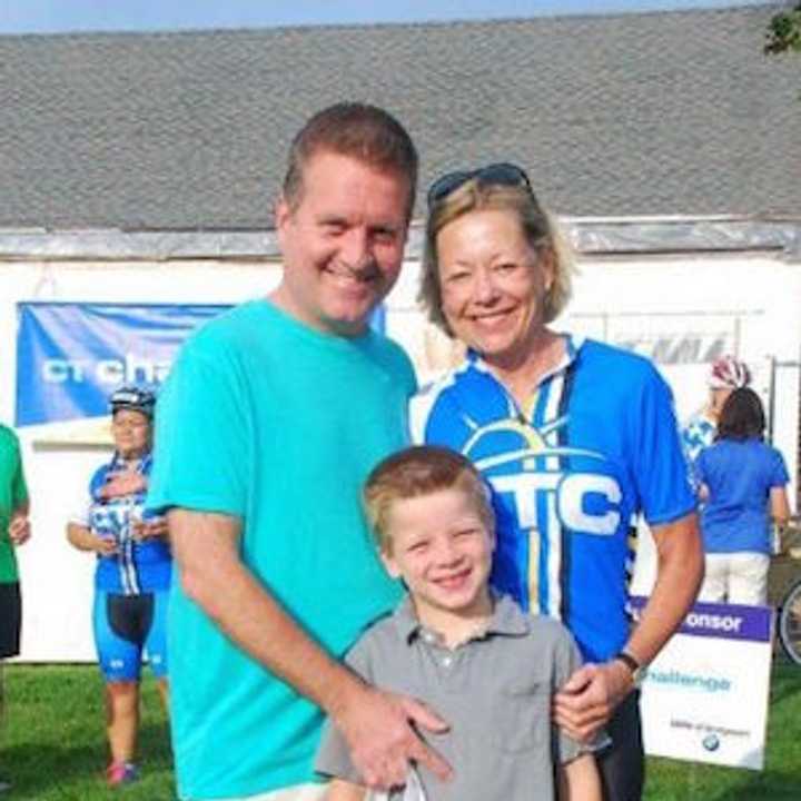 Lee Crouch, right, Director of Development and Community Relations for the CT Challenge, met Ken Shepard before last year&#x27;s ride. Shepard, the general manager of the Bridgeport Bluefish, died last year after a bout with kidney cancer.