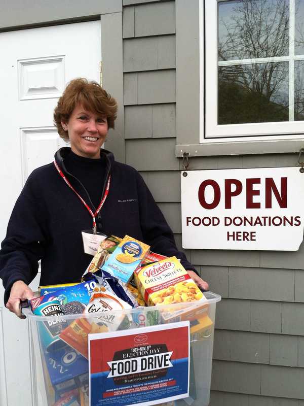 Darien Voters Donate Food To Person-To-Person
