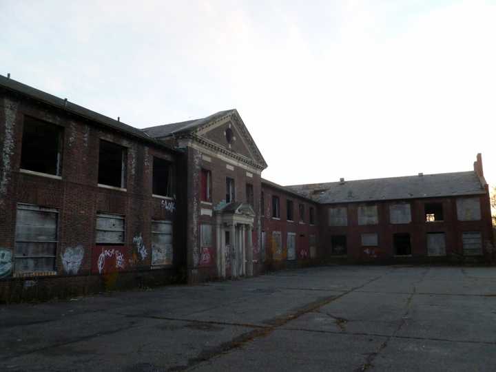 The former Boyce Thompson Institute at 1086 North Broadway has been put out to bid by the City of Yonkers.  