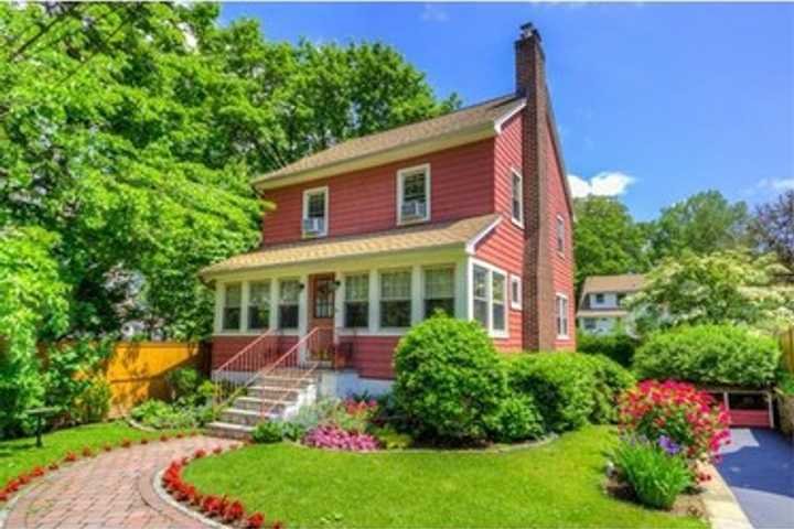 Open Houses In New Rochelle This Weekend