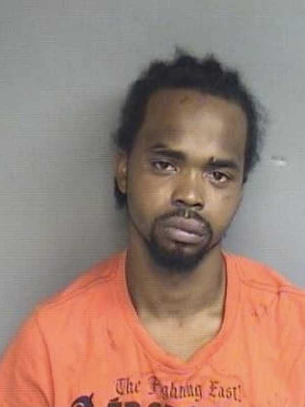 Stamford Man Charged With Assault After Cutting Woman With Kitchen Knives