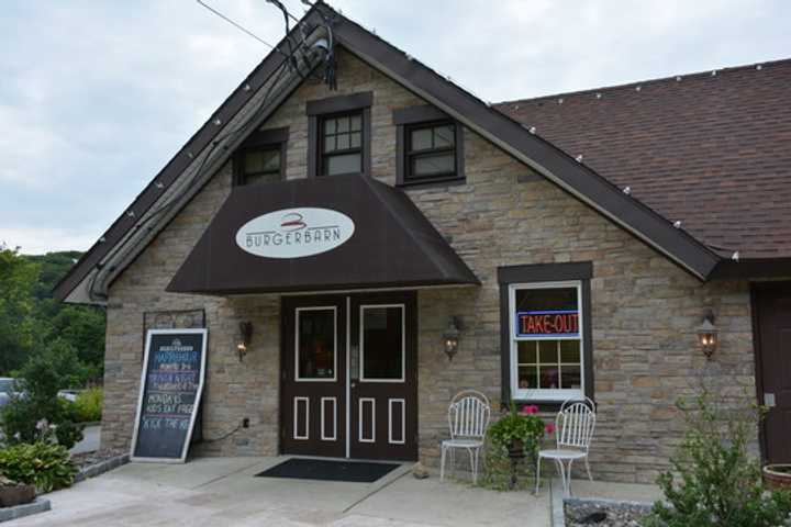 The Burger Barn Wins DVlicious 'Best Burger In Westchester'