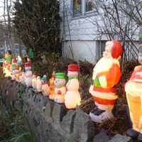 <p>The home of the late Jesse Buzzutto at Nepperhan and Roberts avenues in Yonkers is lighted again for the holidays.</p>