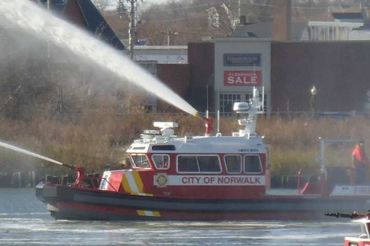 Norwalk Commissions New Fire Rescue Boat