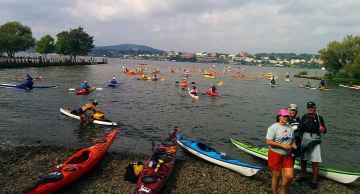 Hackensack Riverkeeper will hold a paddling fundraiser on June 11.