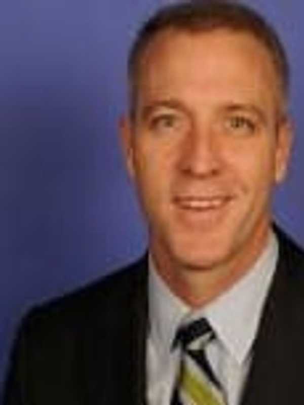 Rep. Maloney Backs Bill Promoting Child Safety Kits On Airplanes
