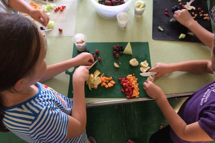 Northern Westchester Hospital Promotes Healthy Eating This Summer