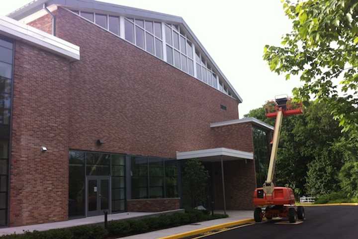 Darien's Mather Center Offers Programs For Seniors