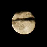 Full Moon, Planet Pairing, Meteor Showers Coming: Here's When To Keep An Eye On The Sky