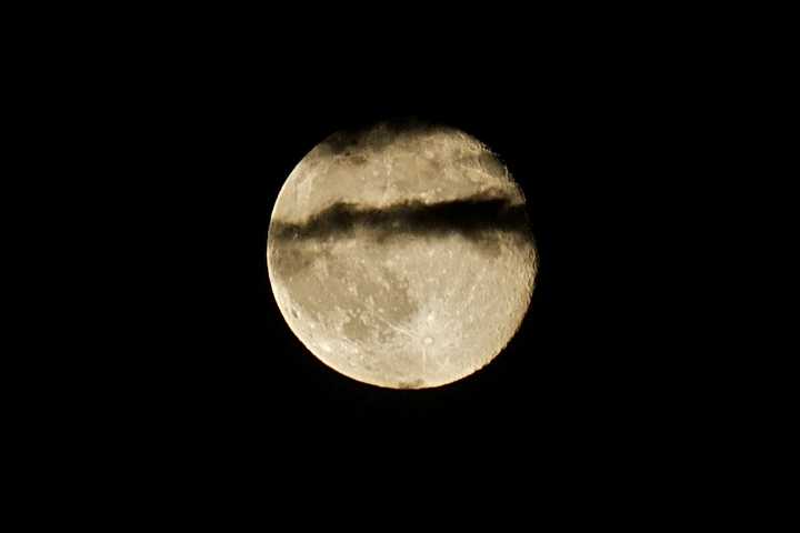 August Sky Shows Feature Full Moon, Planet Pairing, Meteor Showers: Here's When To Watch