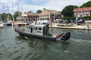 Fairfield Police Rescue Stranded Bridgeport Boaters In Black Rock Harbor