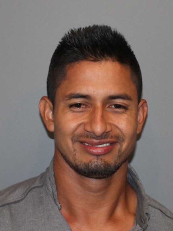 Police: Norwalk Man Tried To Escape Custody After Arrest