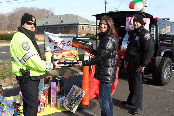 Westport Police Practice Kindness With Annual Holiday Toy Drive