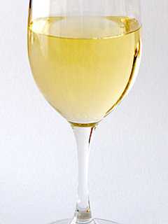 Say Cheers to Summer With National White Wine Day, Putnam County