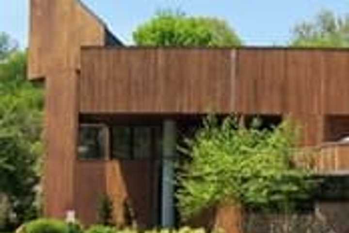 'Welcoming Year' Program Integrates New Members At Scarsdale Synagogue 
