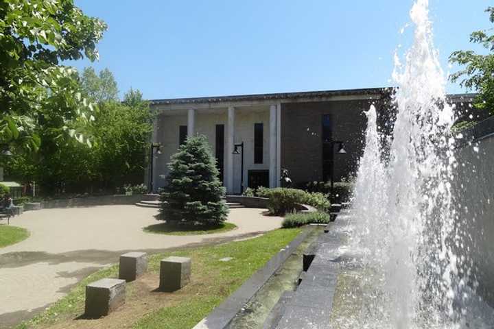 Friends Of Danbury Library Accepting Donations Of Books, CDs, DVDs 