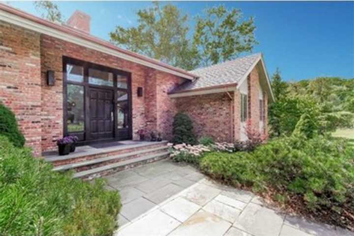 Open Houses In Armonk This Weekend