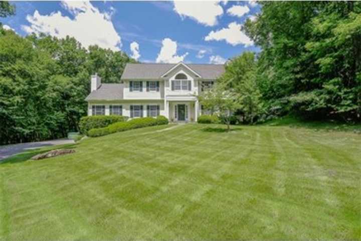 Open Houses In Pound Ridge This Weekend