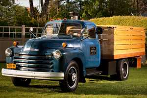 Pizza Luca Brings Authentic Taste of Italy In  A 1952 Chevy To Bedford