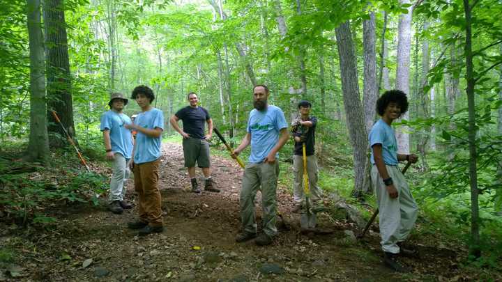 From left, LEAF intern Elmer Galvez, LEAF intern Enoc Escobar, the Conservancys Mark Mainieri, LEAF mentor Stephen McClellan, LEAF intern Loc Nguyen and LEAF intern Ted Brooks.
