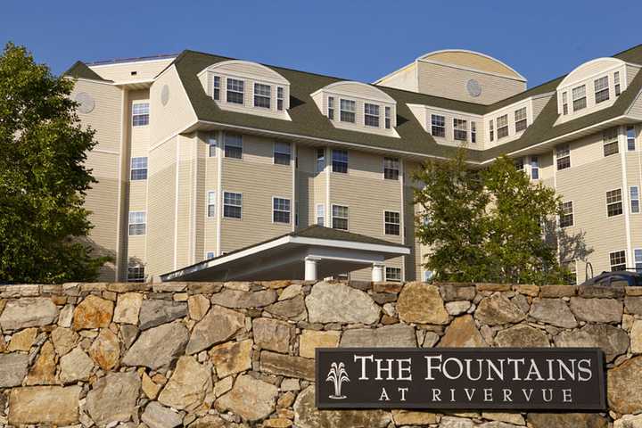 Tuckahoe's Fountains At Rivervue Offers Outings For Seniors