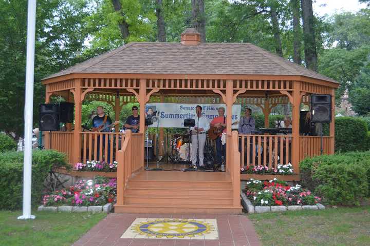 Bookends Band Plays At Pelham Gazebo 