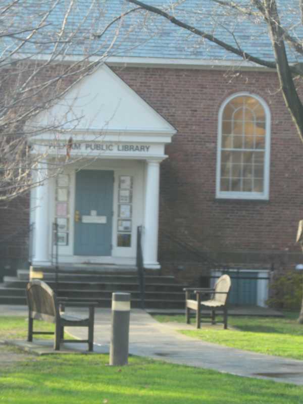 Pelham Library Launches Chinese-English Story Time