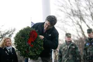 Darien To Honor Veterans With Wreath Ceremony