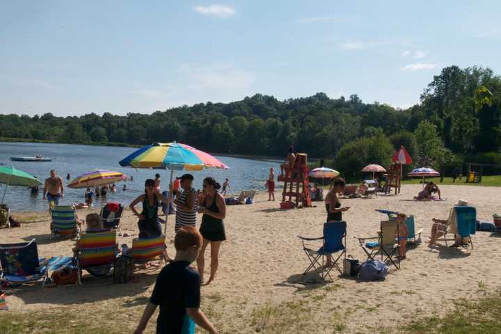 Hot, Humid Day Will See Temps Soar Into 90s In New Rochelle