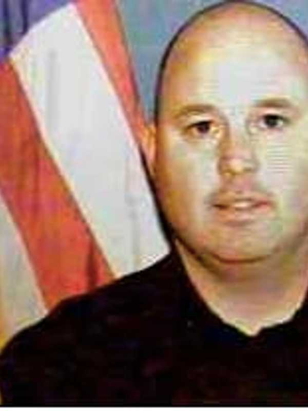 Two Stamford Police Officers Help Save Golfer's Life 