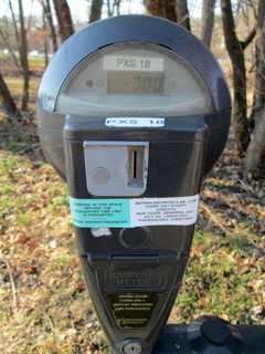 Bronxville Offers Holiday Shoppers Free Parking 