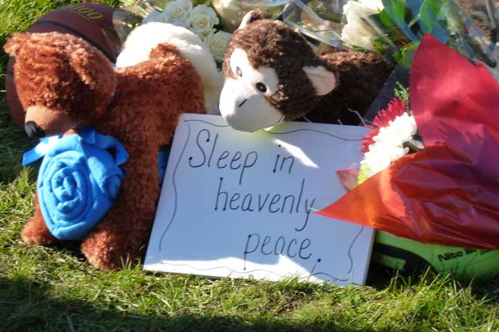 Trumbull Teens' Computers Seized As Police Probe Comments On Sandy Hook