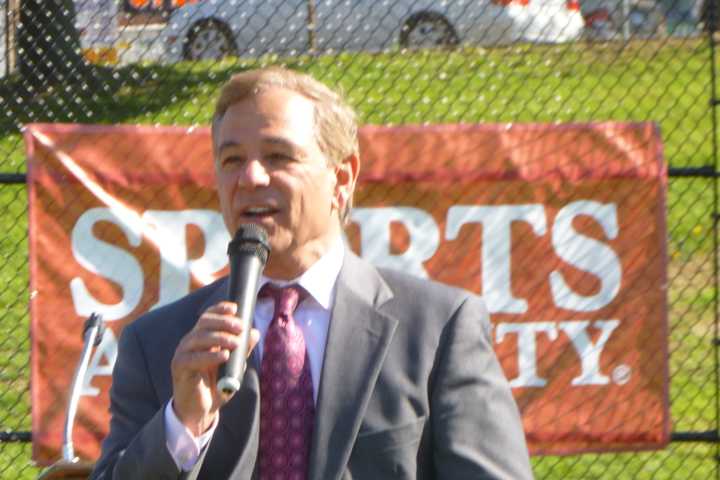 Sports Legend Bobby Valentine Running For Mayor Of StamfordSports Legend Bo