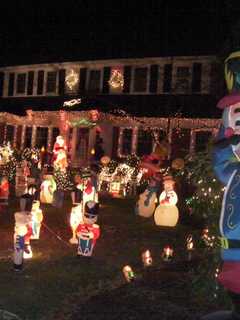 Saddle Brook Holiday Decorating Contest Seeks Entrants