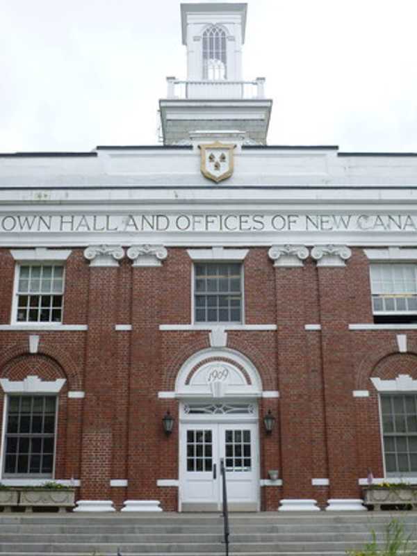 Devereaux Announces Bid For New Canaan First Selectman Seat