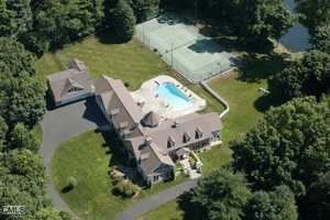 See Darien's Weekly Home Sales