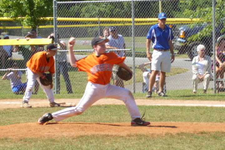 Plans Move Forward For Lighted Ridgefield Little League Field
