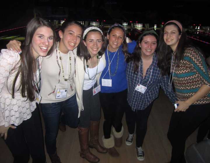 Juniors Betsey Goldwasser, Rachel Zive, Hayley Wolf, Hannah Prince, Lael Franco and Julia Weisman pose for a picture at the White Plains Bowl. 