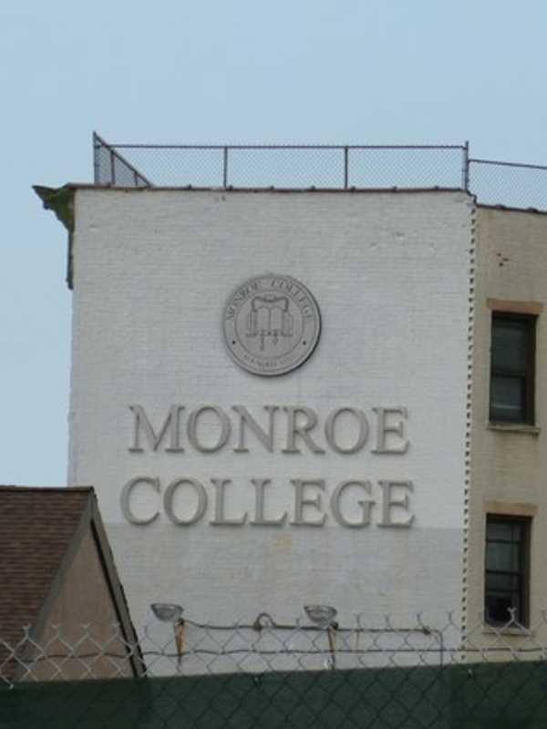 Monroe College 'Jumpstart' Lets High School Students Experience College