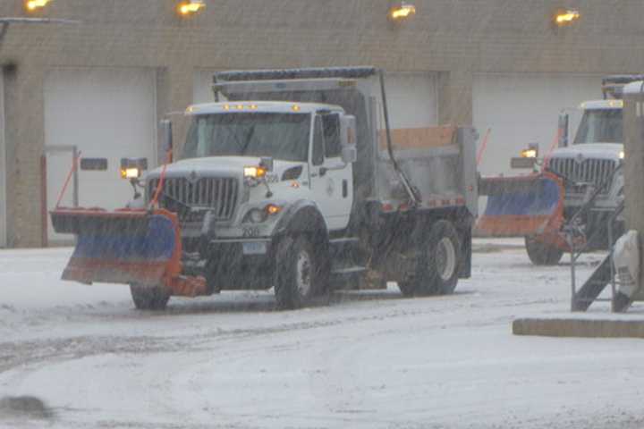 New Castle Declares Snow Emergency As Nor'easter Arrives