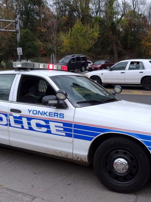 SWAT Unit Responds To Incident At Yonkers Apartment Building