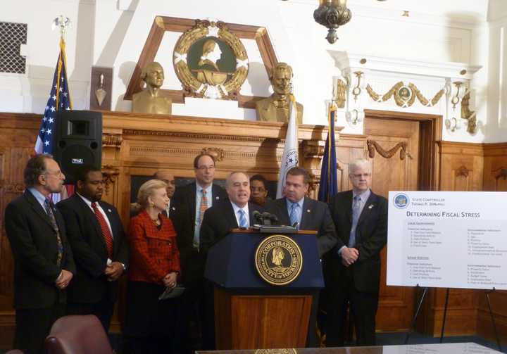 State Comptroller Thomas DiNapoli presents Yonkers&#x27; fiscal report Wednesday at City Hall. 