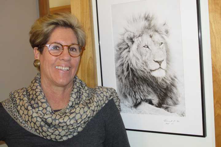 Lynn Hamlen To Retire As Head Of Darien Nature Center